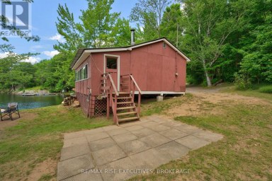 90 EAST SHORE LANE, Frontenac (Frontenac South) Ontario
