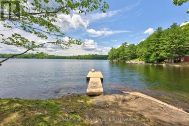 90 EAST SHORE LANE, Frontenac (Frontenac South) Ontario