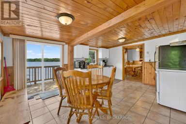 90 EAST SHORE LANE, Frontenac (Frontenac South) Ontario