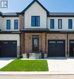 10 (15) - 147 SCOTTS DRIVE Lucan Biddulph (Lucan) Ontario photo 1