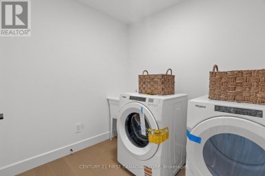 10 (15) - 147 SCOTTS DRIVE Lucan Biddulph (Lucan) Ontario photo 19