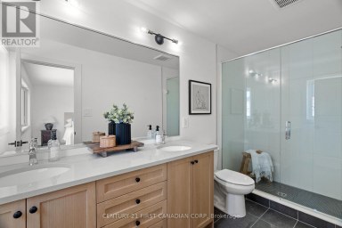 10 (15) - 147 SCOTTS DRIVE Lucan Biddulph (Lucan) Ontario photo 24