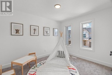 10 (15) - 147 SCOTTS DRIVE Lucan Biddulph (Lucan) Ontario photo 29