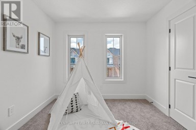 10 (15) - 147 SCOTTS DRIVE Lucan Biddulph (Lucan) Ontario photo 30