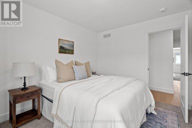 10 (15) - 147 SCOTTS DRIVE Lucan Biddulph (Lucan) Ontario photo 33