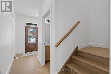 10 (15) - 147 SCOTTS DRIVE Lucan Biddulph (Lucan) Ontario photo 7