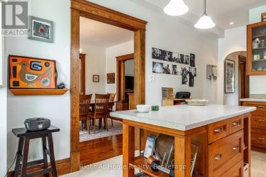 142 ELIZABETH STREET Stratford Ontario photo 18