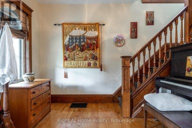 142 ELIZABETH STREET Stratford Ontario photo 3