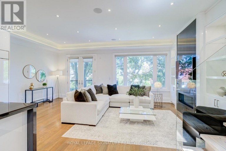 200 SNOWDON AVENUE, Toronto (Lawrence Park North), Ontario, M4N2B2