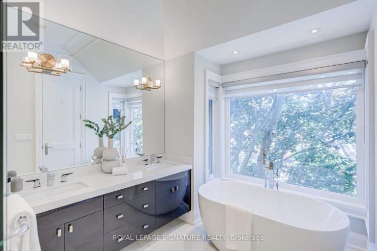 200 SNOWDON AVENUE, Toronto (Lawrence Park North), Ontario, M4N2B2