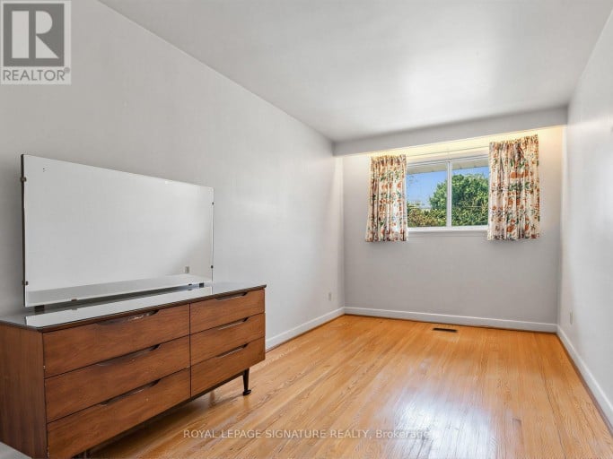 62 DUKINFIELD CRESCENT, Toronto (Parkwoods-Donalda), Ontario, M3A2S1