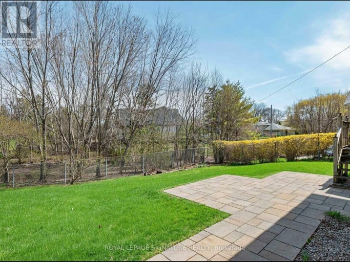 62 DUKINFIELD CRESCENT, Toronto (Parkwoods-Donalda), Ontario, M3A2S1