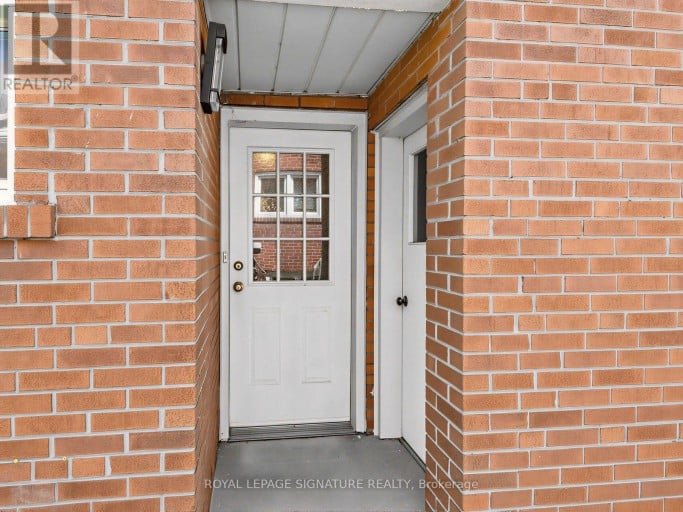 62 DUKINFIELD CRESCENT, Toronto (Parkwoods-Donalda), Ontario, M3A2S1