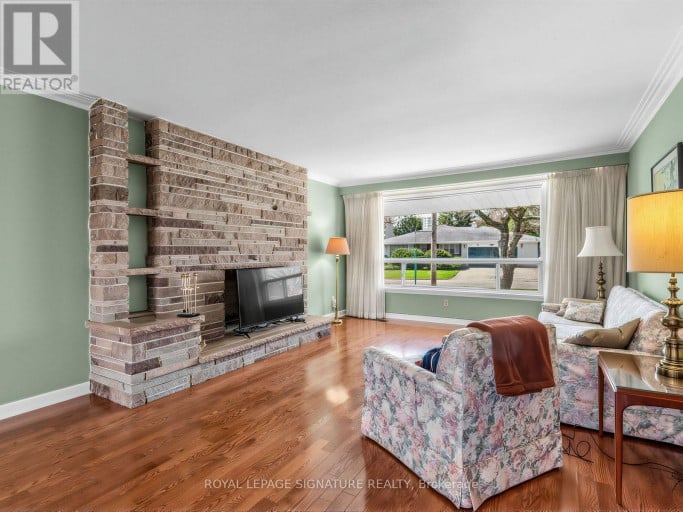 62 DUKINFIELD CRESCENT, Toronto (Parkwoods-Donalda), Ontario, M3A2S1