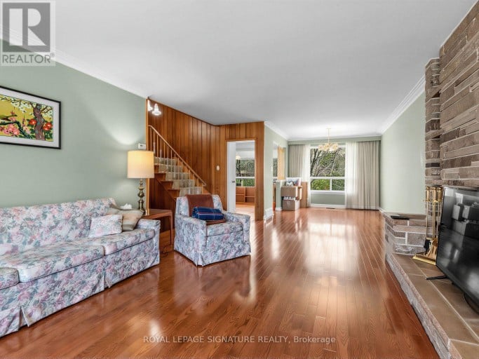 62 DUKINFIELD CRESCENT, Toronto (Parkwoods-Donalda), Ontario, M3A2S1