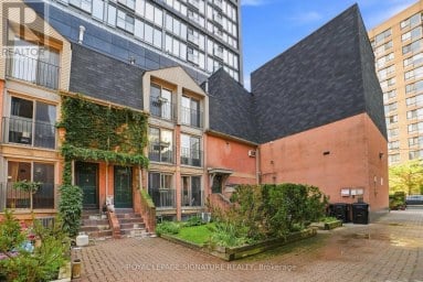 18 - 325 JARVIS STREET Toronto (Moss Park) Ontario photo 1