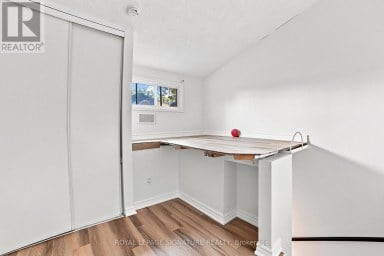 18 - 325 JARVIS STREET Toronto (Moss Park) Ontario photo 11
