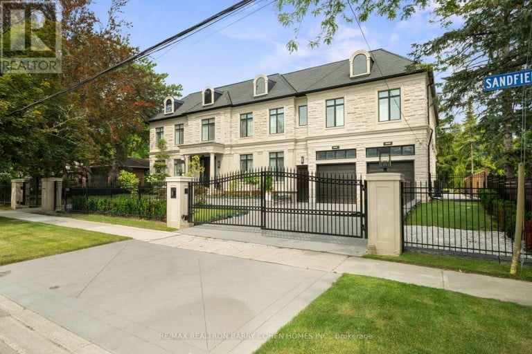 23 SANDFIELD ROAD, Toronto (Banbury-Don Mills), Ontario, M3B2B5