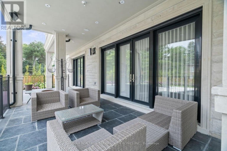 23 SANDFIELD ROAD, Toronto (Banbury-Don Mills), Ontario, M3B2B5