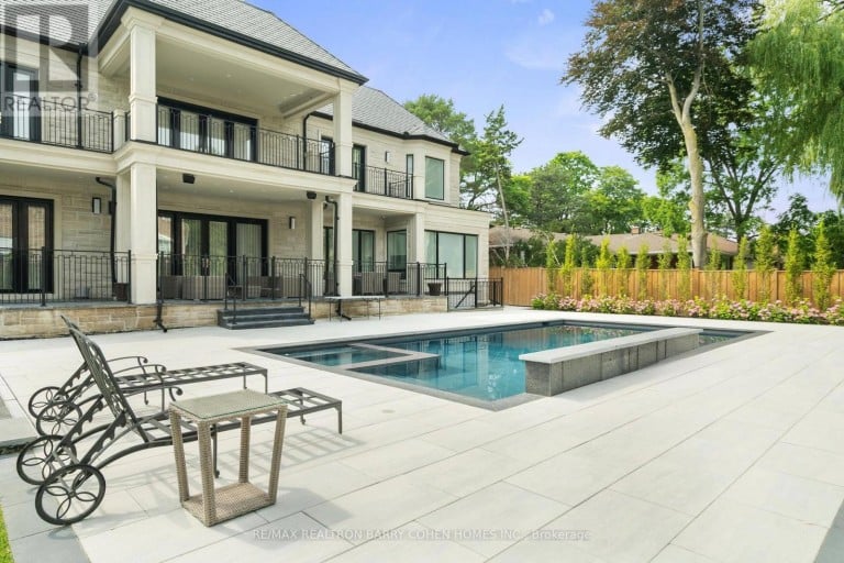 23 SANDFIELD ROAD, Toronto (Banbury-Don Mills), Ontario, M3B2B5