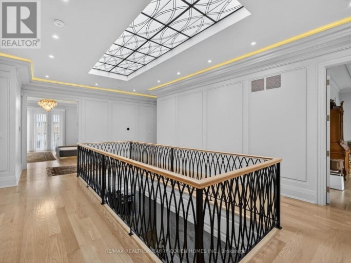 23 SANDFIELD ROAD, Toronto (Banbury-Don Mills), Ontario, M3B2B5