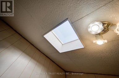 61 WIGGENS COURT Toronto (Malvern) Ontario photo 10