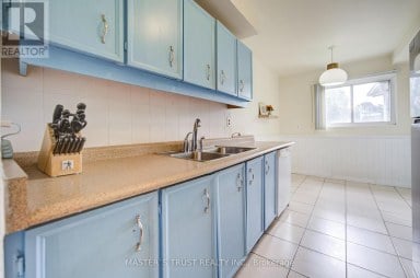 61 WIGGENS COURT Toronto (Malvern) Ontario photo 13