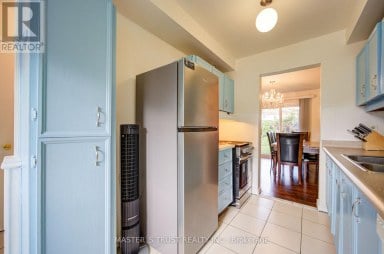 61 WIGGENS COURT Toronto (Malvern) Ontario photo 16