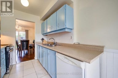 61 WIGGENS COURT Toronto (Malvern) Ontario photo 17
