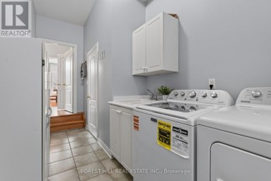 2 FOXFIELD CRESCENT Vaughan (Patterson) Ontario photo 14