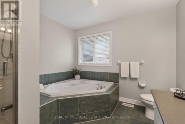 2 FOXFIELD CRESCENT Vaughan (Patterson) Ontario photo 18