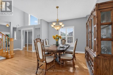 2 FOXFIELD CRESCENT Vaughan (Patterson) Ontario photo 6