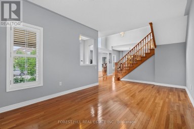 2 FOXFIELD CRESCENT Vaughan (Patterson) Ontario photo 7