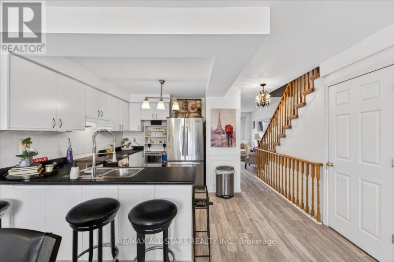 3 - 119 SPRING ROAD, Georgina (Keswick North), Ontario, L4P2K4