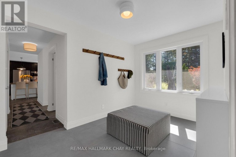 9 HOWARD DRIVE, Oro-Medonte, Ontario, L0L2E0
