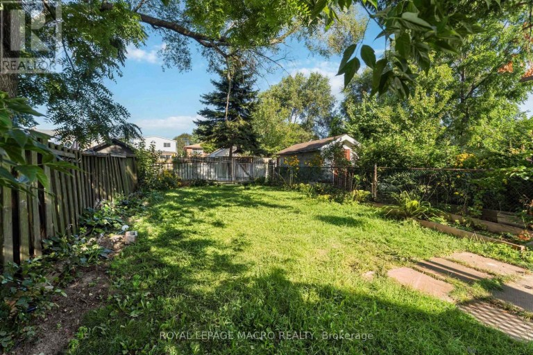 54 EAST 23RD STREET, Hamilton (Eastmount), Ontario, L8V2W6