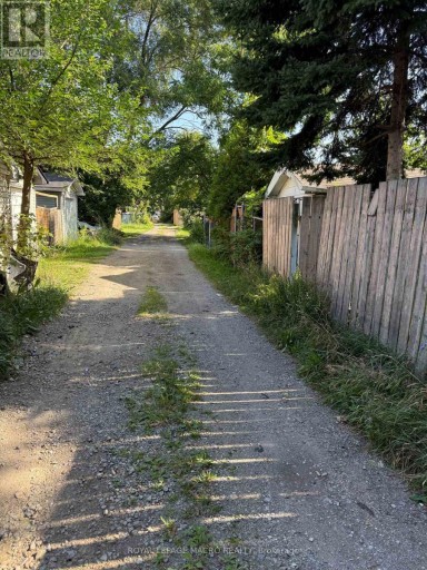 54 EAST 23RD STREET, Hamilton (Eastmount), Ontario, L8V2W6