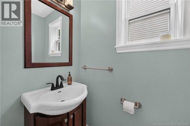 16 Parkwood Avenue Saint John New Brunswick photo 11