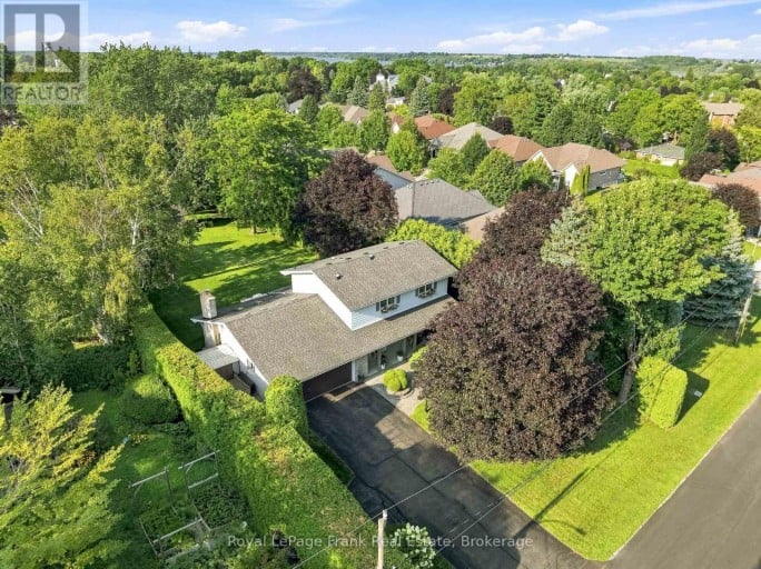 559 ALMA STREET, Scugog (Port Perry), Ontario, L9L1C9