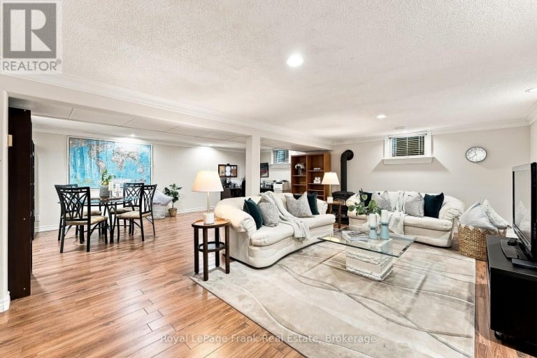 559 ALMA STREET, Scugog (Port Perry), Ontario, L9L1C9