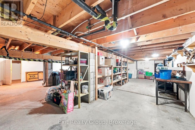 6 HERITAGE DRIVE, Prince Edward County (Wellington), Ontario, K0K3L0