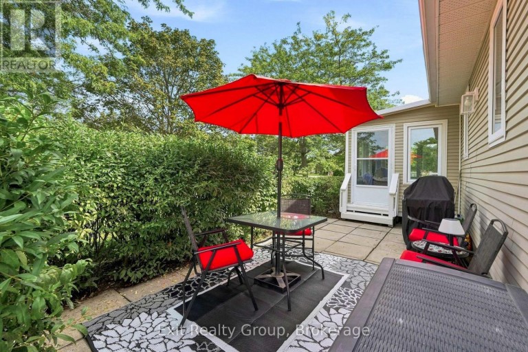 6 HERITAGE DRIVE, Prince Edward County (Wellington), Ontario, K0K3L0