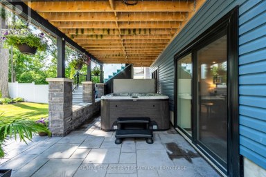 1361 OTTAWA STREET, Kingston (City Northwest) Ontario