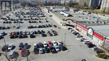 2 - 301 OXFORD STREET W London North (North N) Ontario photo 2