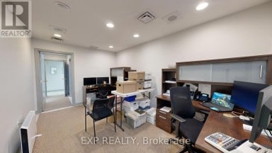 16 - 540 CLARKE ROAD London East (East I) Ontario photo 12