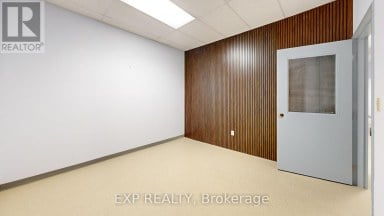 L30 - 186 KING STREET London East (East K) Ontario photo 13