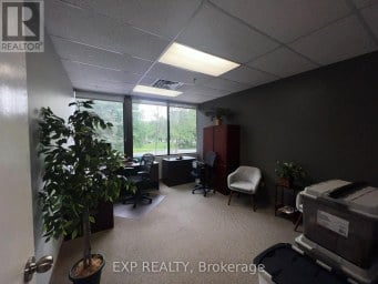 217 - 101 CHERRYHILL BOULEVARD London North (North N) Ontario photo 13