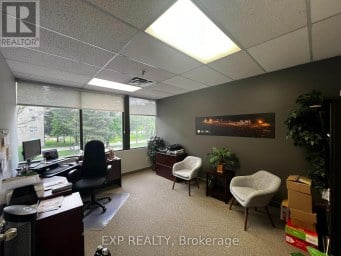 217 - 101 CHERRYHILL BOULEVARD London North (North N) Ontario photo 9