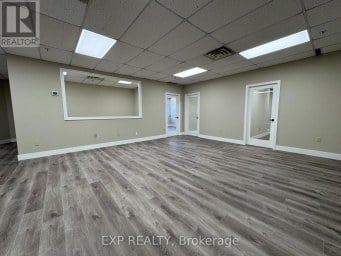 201 - 101 CHERRYHILL BOULEVARD London North (North N) Ontario photo 3