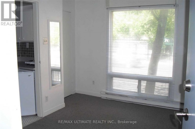 93 SPADINA ROAD, Toronto (Annex), Ontario, M5R2T1